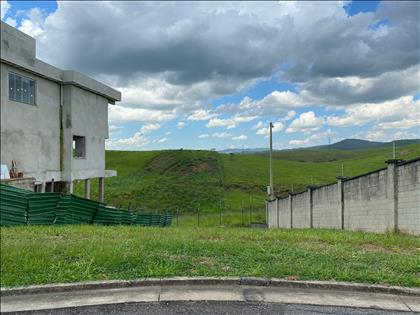 Terreno à Venda